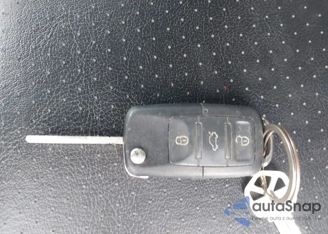 2006 Volkswagen New Beetle Convertible Option Pkg 1 from USA, damaged, VIN 3VWRF31Y66M330188